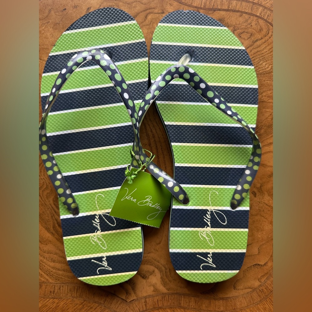 Vera Bradley Lucky Stripe Medium Flip Flops 
size 7/8